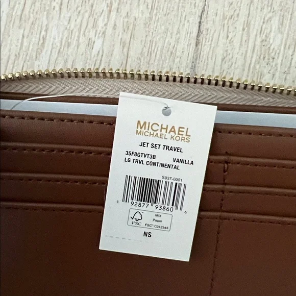 Brand new never used Michael Kors Monogram Wristlet in Cream and Gray - Picture 5 of 8